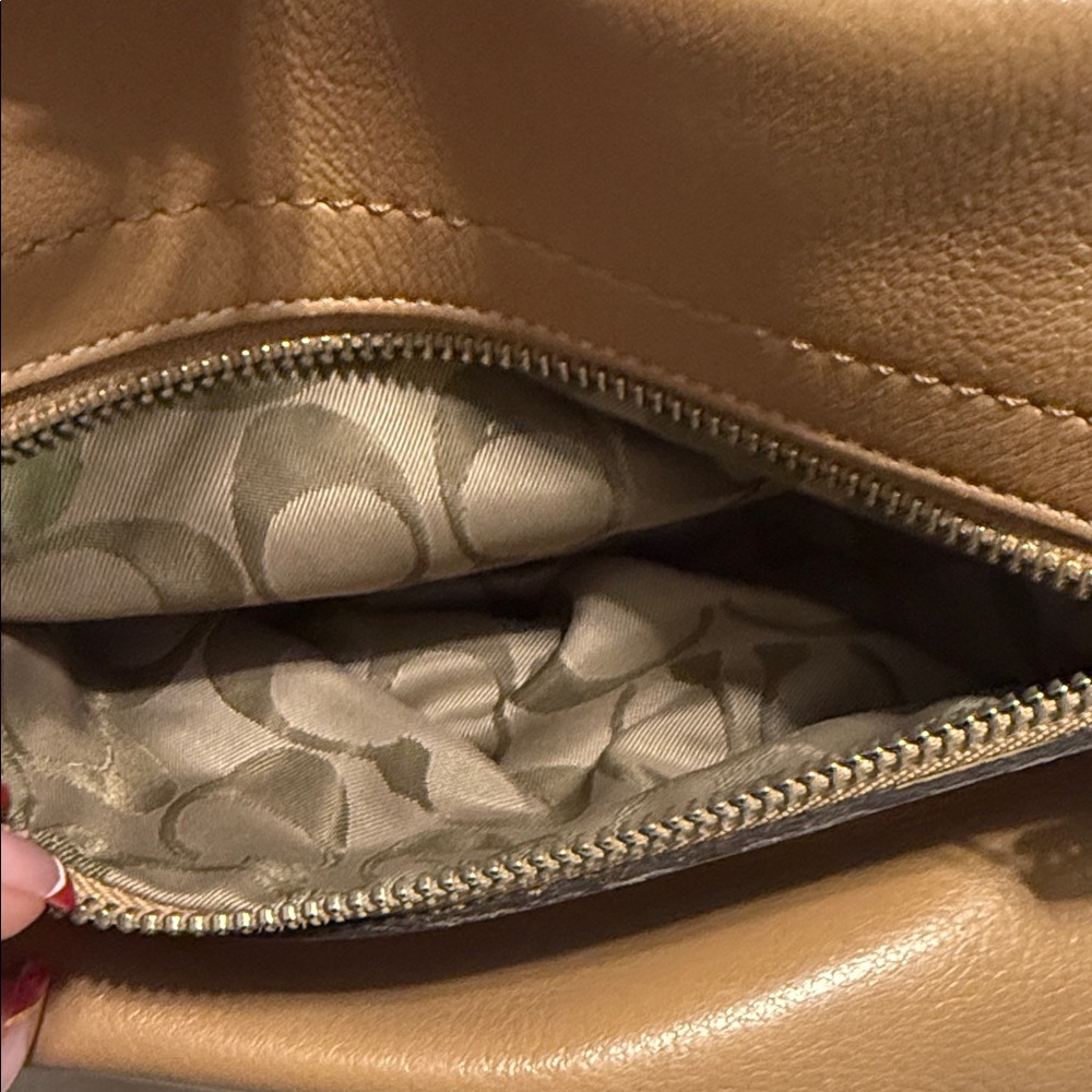 Coach - Tan Leather Shoulder Bag - Picture 8 of 11